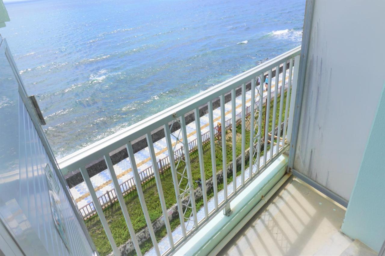 فندق Okinawa Ocean Front شاتان المظهر الخارجي الصورة