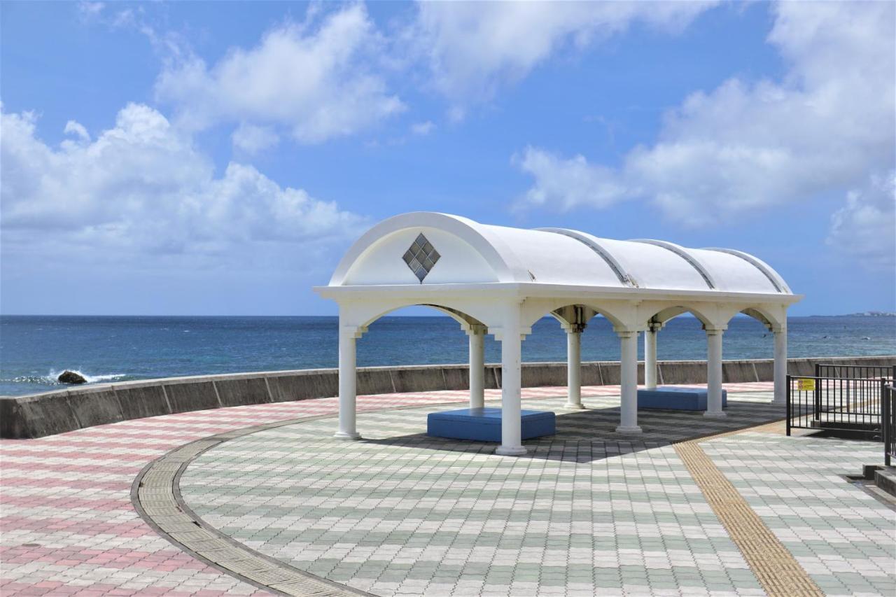 فندق Okinawa Ocean Front شاتان المظهر الخارجي الصورة